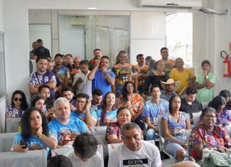 Quadrilheiros ocupam Câmara Municipal e cobram investimentos no circuito junino de Rio Branco
