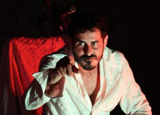 Espetáculo acreano sobre a vida ribeirinha representa o estado no maior circuito de artes cênicas do país