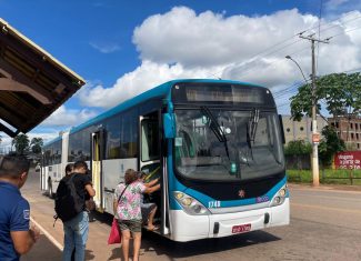 Câmara aprova projeto que obriga transporte público de Rio Branco a aceitar PIX para pagamento de passagens