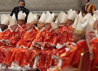 Conclave: Igreja Católica inicia processo de eleição do novo Papa