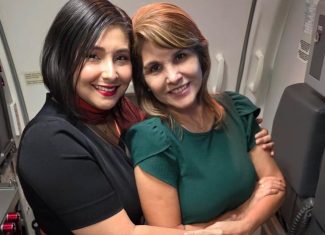 Comissária acreana surpreende mãe em voo especial no Dia das Mães