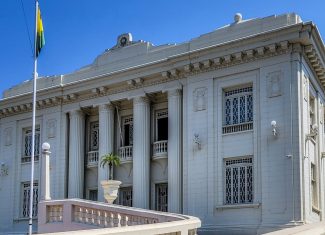 Governo do Acre entrega proposta da LDO 2026 à Aleac com previsão orçamentária de R$ 12,4 bilhões