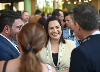“Estamos combatendo fortemente”, afirma Mailza Assis sobre desmatamento e queimadas no Acre, em evento do GCF