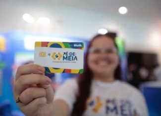 Estudantes nascidos em setembro e outubro recebem nova parcela do Pé-de-Meia nesta segunda (2)