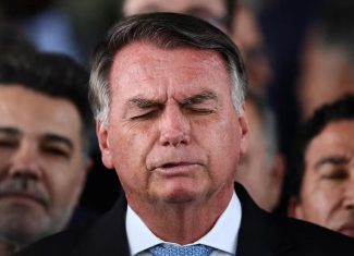Bolsonaro passa a usar tornozeleira eletrônica após operação da Polícia Federal