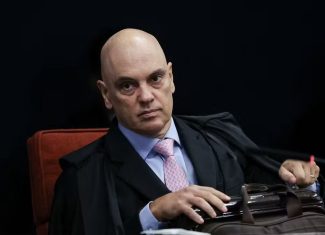 Alexandre de Moraes vota pela condenação de Bolsonaro e sete réus por tentativa de golpe