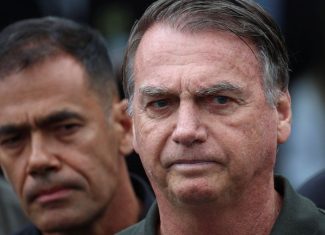 Ex-presidente Bolsonaro é diagnosticado com câncer de pele após procedimento cirúrgico