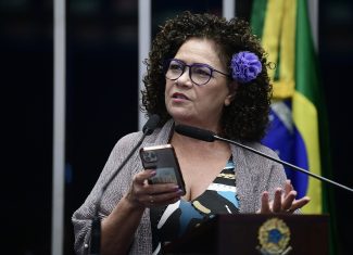 ‘A saúde do Acre pede socorro’, diz Perpétua Almeida após tragédias envolvendo bebês em maternidades