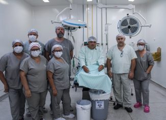 Prótese de quadril devolve autonomia a paciente de 39 anos em cirurgia realizada no Acre