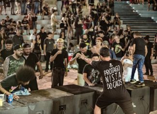 Carnarock reúne famílias e celebra edição fora de época na Concha Acústica de Rio Branco; galeria de fotos