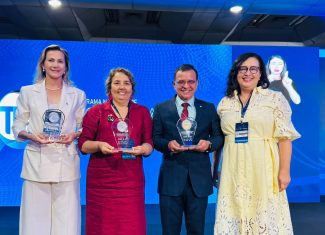 Assembleia Legislativa do Acre recebe prêmio nacional por excelência na transparência pública