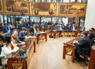 Deputados aprovam emenda que inclui RGA na LOA de 2026 e garante recomposição da tabela da Educação no Acre