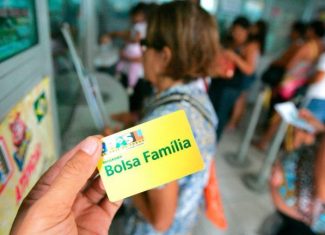 Brasil atinge menor nível de pobreza desde 2012; programas sociais explicam resultado, diz IBGE