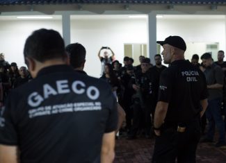 Operação no Acre prende 15 pessoas e cumpre mais de cem ordens judiciais contra facção criminosa
