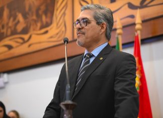 Emendas de Edvaldo que garantem RGA e retorno dos 10% da Educação são sancionadas no Acre