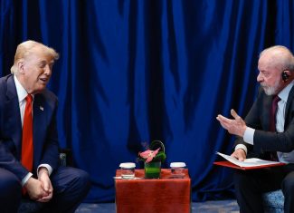 Lula conversa com Trump sobre Venezuela e combina visita aos EUA após invasão americana