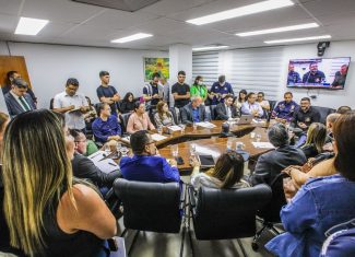 Governo recua e mantém suspenso projeto de terceirização do Hospital do Alto Acre