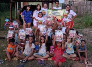 “Encantados na Amazônia” percorre bairros populares e segue com programação gratuita na capital