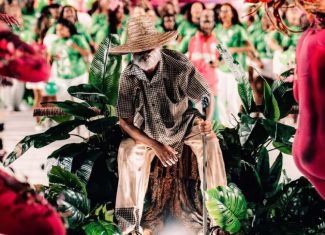 Da floresta à avenida, Mangueira invoca Mestre Sacaca e exalta a Amazônia negra no carnaval de 2026