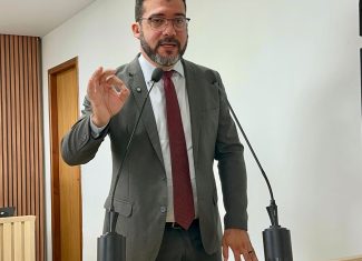 Vereador André Kamai propõe desconto no IPTU e carteirinha para pessoas com fibromialgia em Rio Branco