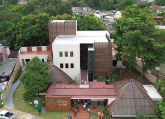Biblioteca da Floresta é reaberta após mais de seis anos fechada em Rio Branco