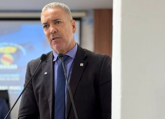 “Não vou ser boi de piranha pra base ganhar cargo do prefeito”, dispara Neném Almeida ao cobrar CPI