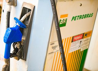 Lula zera impostos e cria subsídio para diesel a fim de conter impacto da alta do petróleo