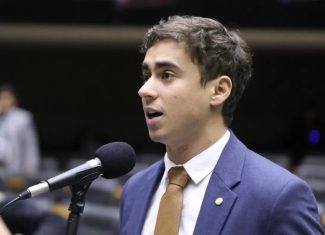 Nikolas Ferreira usou jato de banqueiro para ir a encontro com Bolsonaro e organizar agenda em campanha de 2022