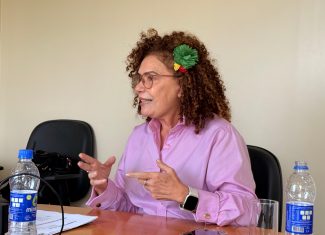Perpétua cobra explicações sobre R$ 24 milhões destinados à maternidade de Tarauacá que nunca foi construída