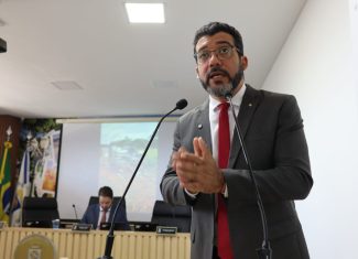 André Kamai critica PEC assinada por Bittar e Petecão e diz que proposta ameaça direitos trabalhistas